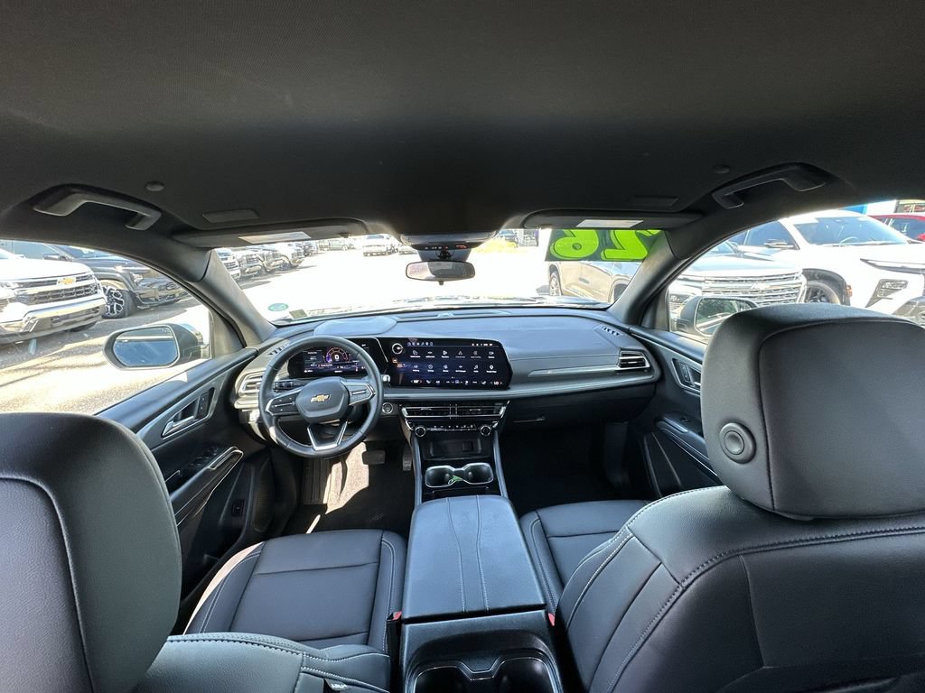 Used 2026 Chevrolet Traverse LT FWD image 26