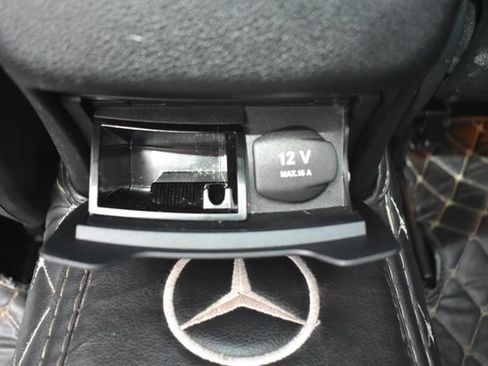 Used 2015 Mercedes-Benz C 300 4MATIC Sedan w/ Premium 1 Package image 36