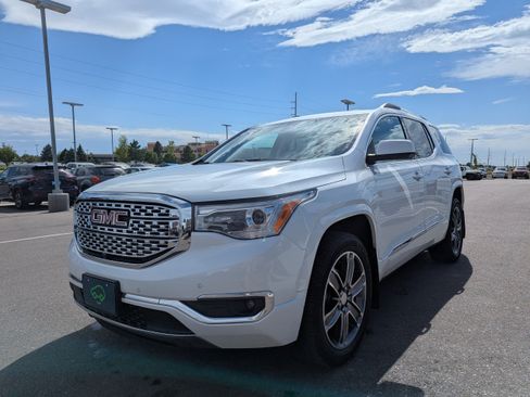 Used 2019 GMC Acadia Denali w/ Technology Package AWD/4WD image 7