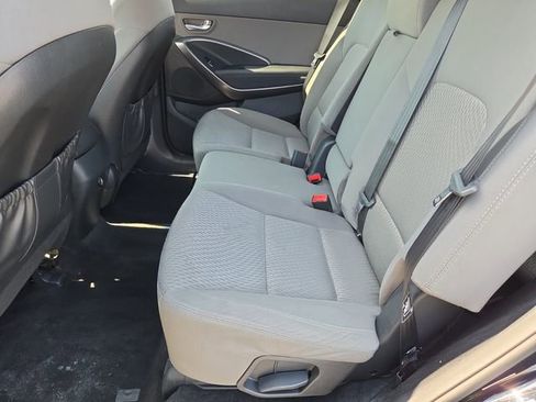 Used 2019 Hyundai Santa Fe XL SE image 13