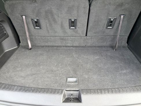Used 2025 Buick Enclave Preferred AWD/4WD image 13
