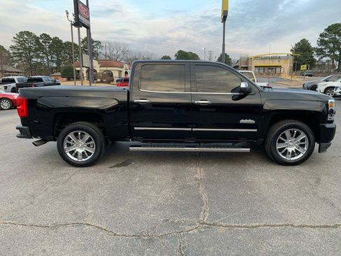 Used 2018 Chevrolet Silverado 1500 High Country image 5