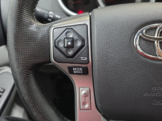 Used 2014 Toyota Tacoma 4x4 Access Cab w/ Convenience Package image 16