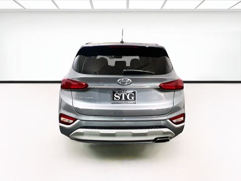 Used 2020 Hyundai Santa Fe SE image 5