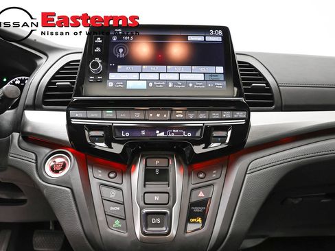 Used 2025 Honda Odyssey Sport-L image 11