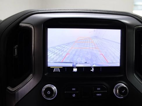 Used 2019 GMC Sierra 1500 SLT AWD/4WD image 4