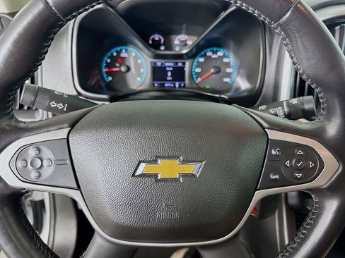 Used 2022 Chevrolet Colorado LT w/ LT Convenience Package RWD image 16