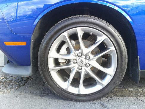 Used 2022 Dodge Challenger GT w/ Plus Package image 12