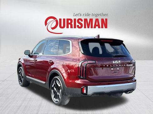 Used 2023 Kia Telluride EX w/ EX Captain's Chair Package image 4