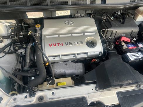 Used 2004 Toyota Sienna XLE image 29