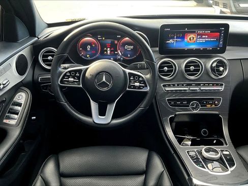 Used 2021 Mercedes-Benz C 300 Sedan image 5
