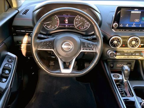 Used 2024 Nissan Sentra SR w/ SR Premium Package image 6