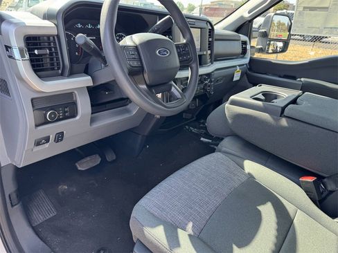 New 2025 Ford F550 2WD Regular Cab Super Duty w/ XLT Value Package image 10