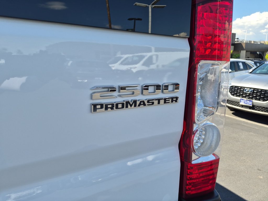 Used 2025 RAM ProMaster 2500 w/ U-Haul Equipment Group FWD image 10