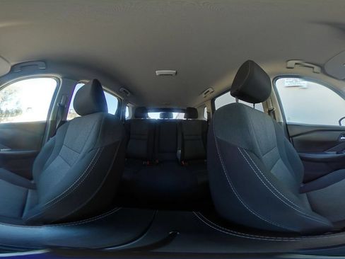 Used 2025 Nissan Rogue SV FWD image 44