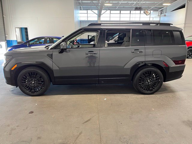Used 2025 Hyundai Santa Fe Calligraphy AWD/4WD image 6