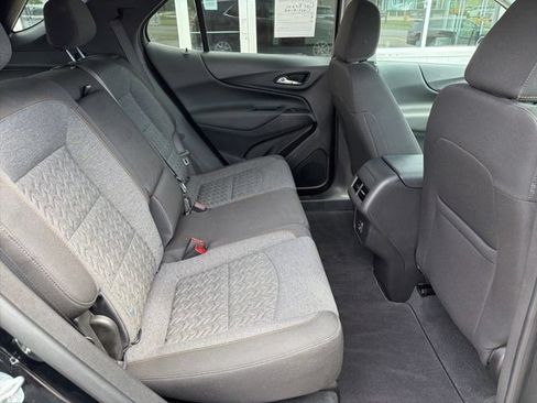 Used 2023 Chevrolet Equinox LT FWD image 19