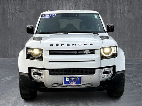 Used 2022 Land Rover Defender 110 SE image 2