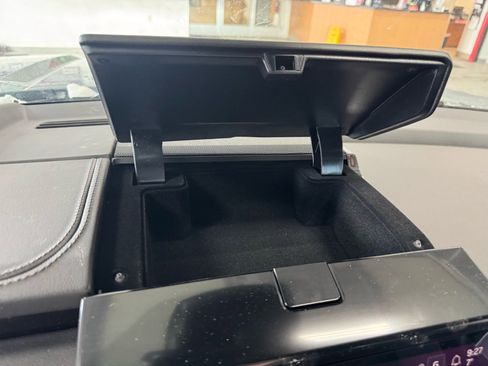 New 2026 GMC Yukon AT4 w/ AT4 Premium Package image 24