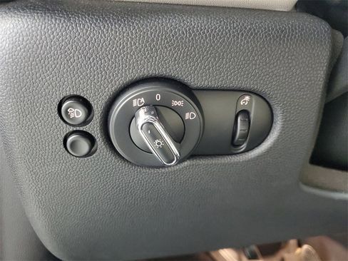 Used 2023 MINI Cooper S image 11