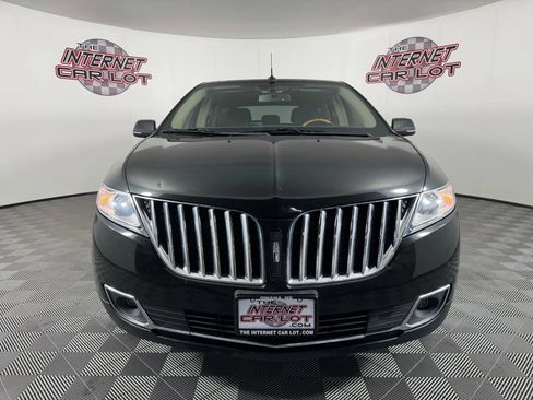 Used 2015 Lincoln MKX AWD w/ Equipment Group 102A image 2