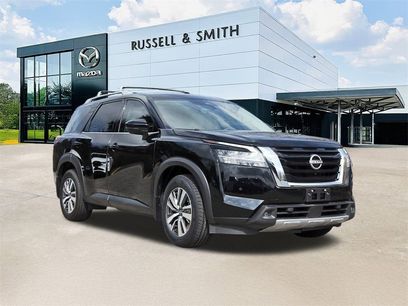 Used 2023 Nissan Pathfinder SL