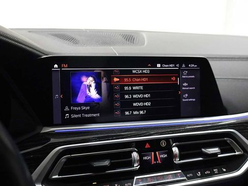 Used 2020 BMW X7 M50i w/ Executive Package image 29