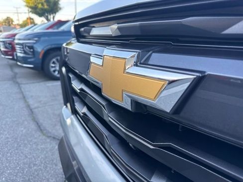 Used 2025 Chevrolet Colorado W/T w/ WT Convenience Package II image 33