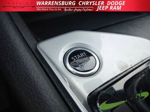 Used 2025 Nissan Altima 2.5 SV FWD image 29