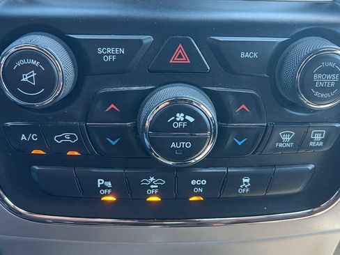Used 2014 Jeep Grand Cherokee Summit AWD/4WD image 21