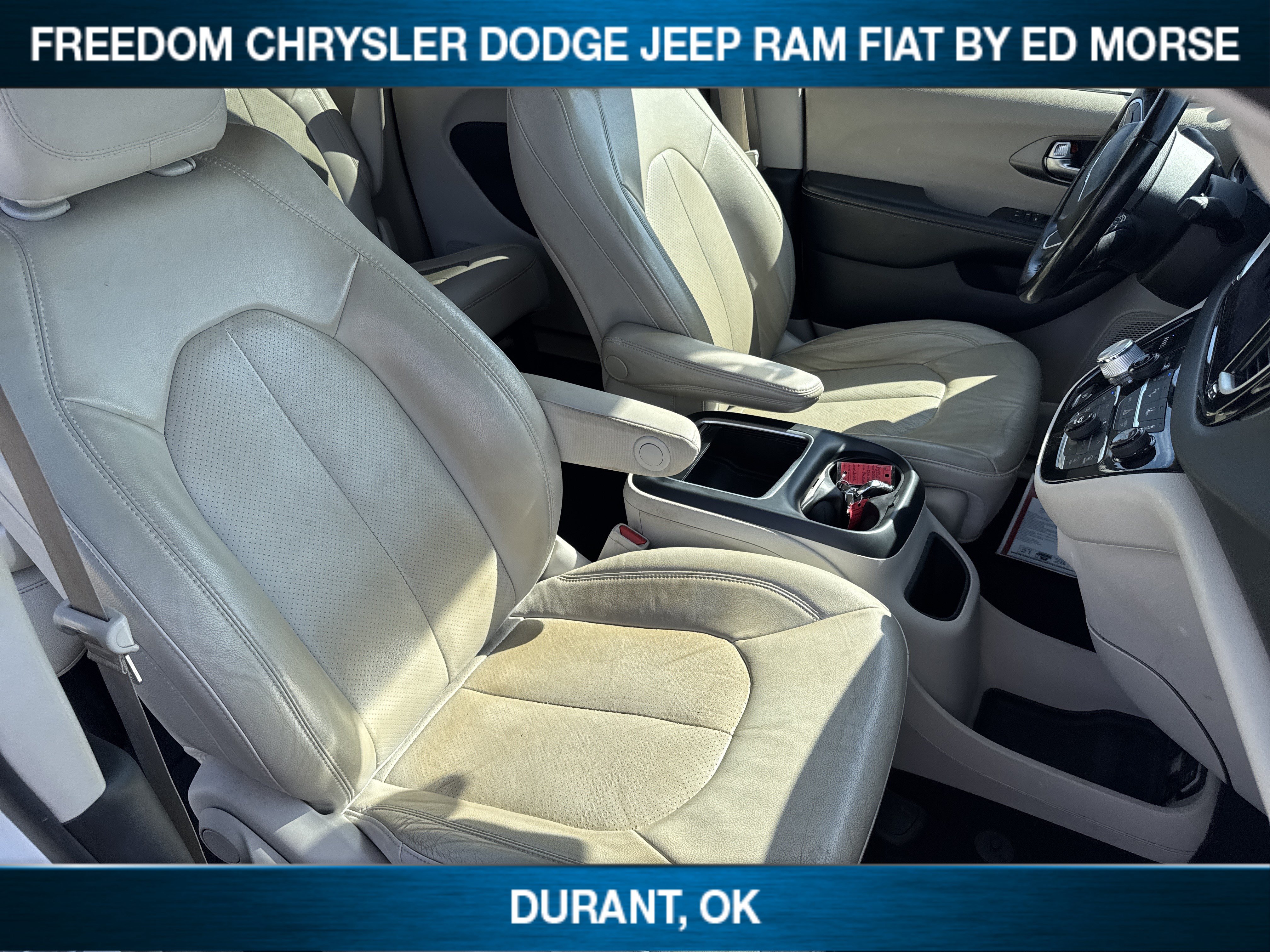 Certified 2021 Chrysler Pacifica Touring-L FWD image 9