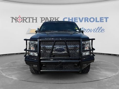 Used 2019 Ford F250 XLT w/ XLT Premium Package AWD/4WD image 8