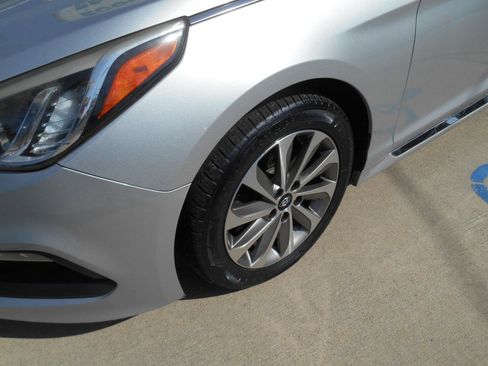 Used 2015 Hyundai Sonata Sport w/ Option Group 03 FWD image 13