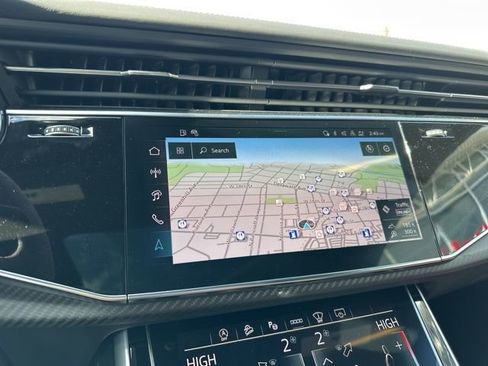 New 2025 Audi RS Q8 performance image 36