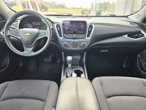 Used 2024 Chevrolet Malibu LT FWD image 15
