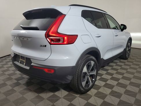 Certified 2026 Volvo XC40 B5 Plus AWD/4WD image 8