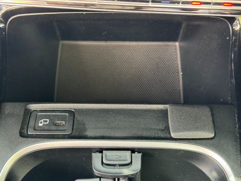 Used 2022 Mercedes-Benz A 220 w/ AMG Line image 29