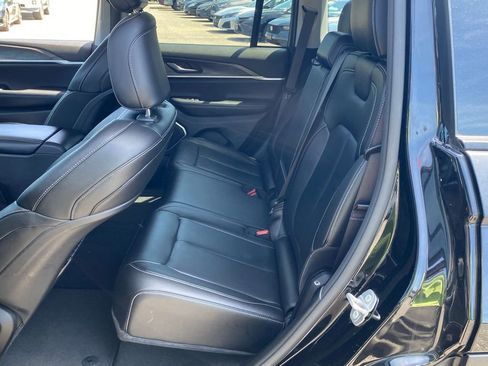 Used 2022 Jeep Grand Cherokee Limited 4xe AWD/4WD image 8