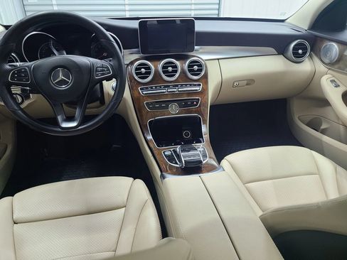 Used 2016 Mercedes-Benz C 300 4MATIC Sedan image 2