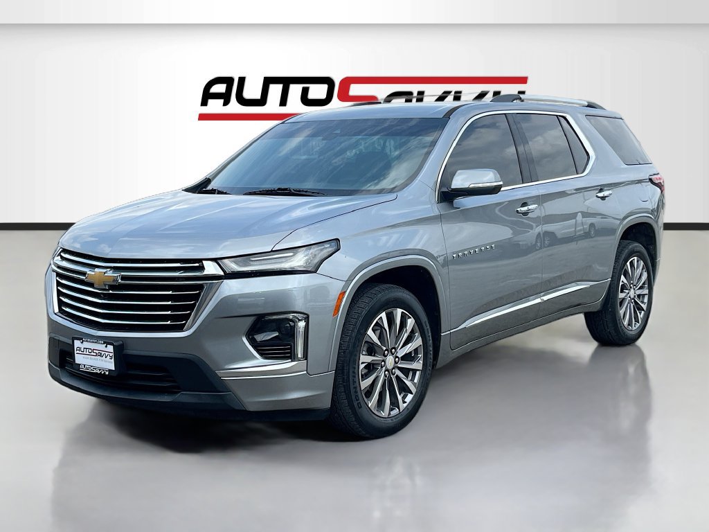 Used 2023 Chevrolet Traverse Premier FWD image 3