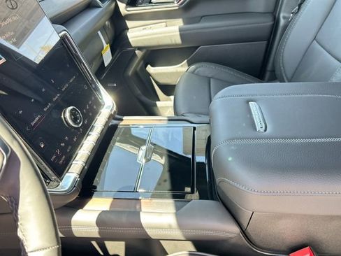 New 2026 GMC Yukon Denali AWD/4WD image 36