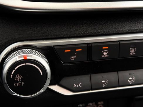 Used 2022 Nissan Altima 2.5 SV w/ SV Premium Package image 42