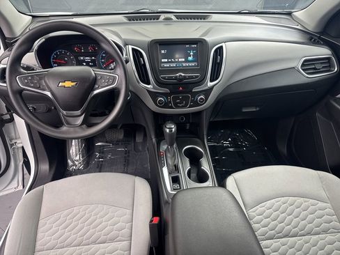 Used 2018 Chevrolet Equinox LS image 15