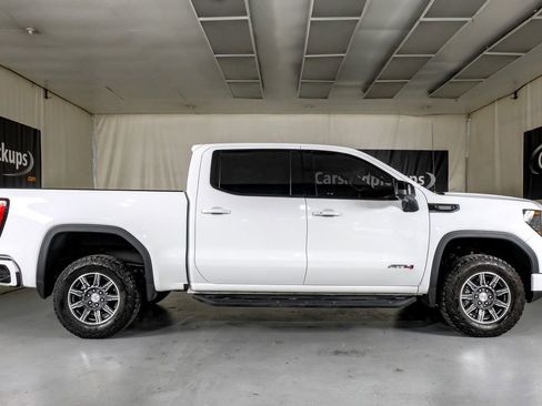 Used 2024 GMC Sierra 1500 AT4 w/ AT4 Premium Package AWD/4WD image 5