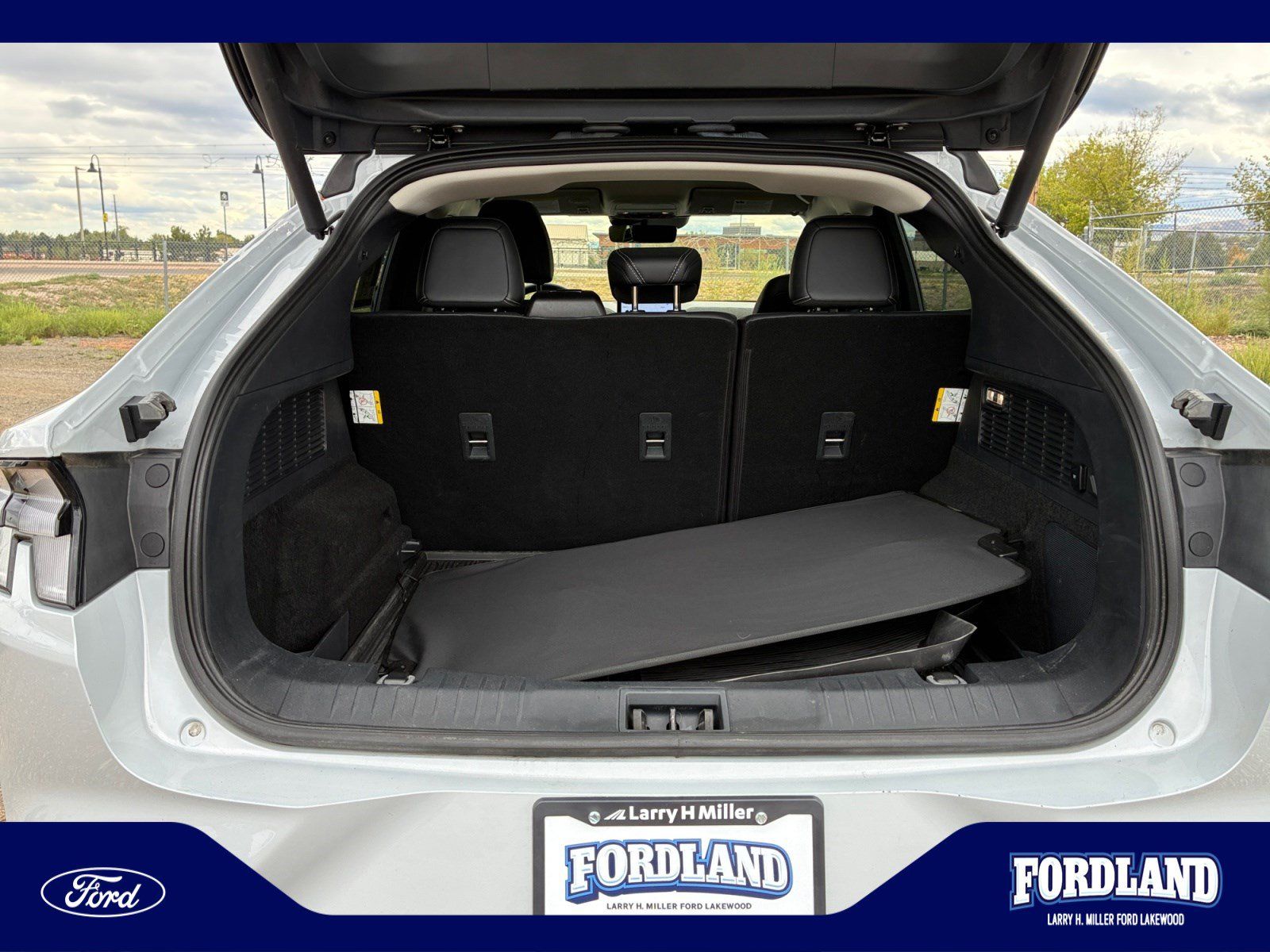 Used 2023 Ford Mustang Mach-E Premium AWD/4WD image 34
