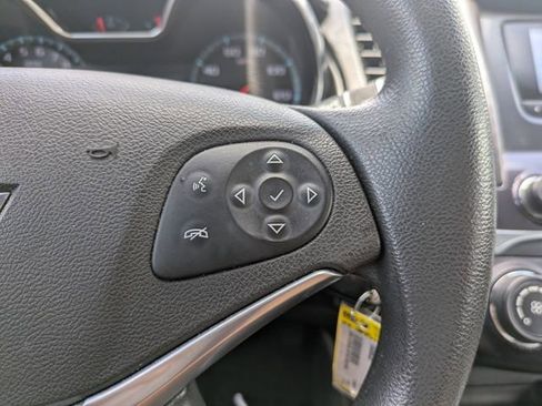 Used 2015 Chevrolet Impala LS w/ LS Convenience Package FWD image 26