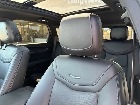 Used 2022 Cadillac XT5 Premium Luxury w/ Technology Package FWD image 22