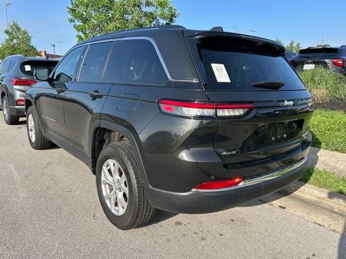 Used 2024 Jeep Grand Cherokee Limited w/ Luxury Tech Group II AWD/4WD image 4