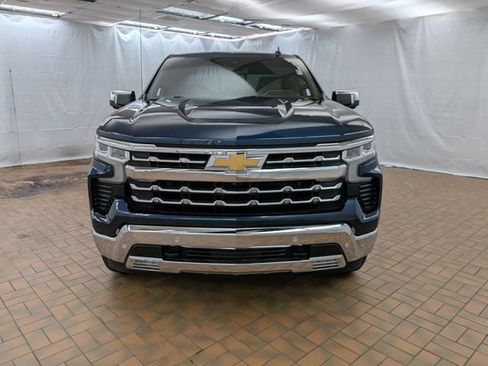 Used 2023 Chevrolet Silverado 1500 LTZ AWD/4WD image 2