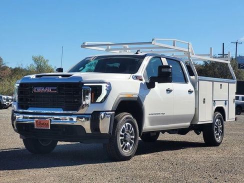 New 2026 GMC Sierra 3500 Pro w/ Convenience Package AWD/4WD image 9
